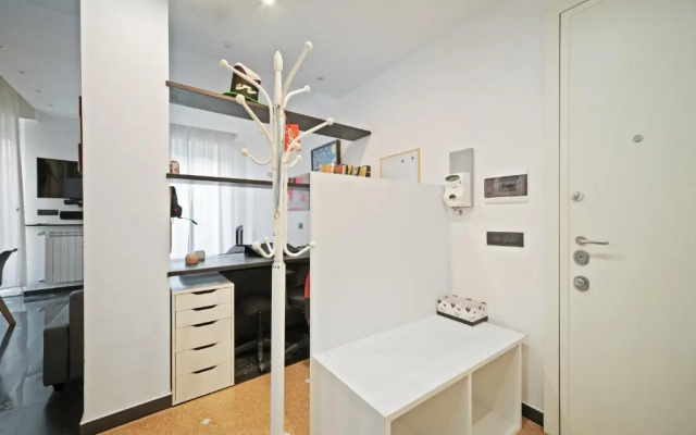 Sampierdarena Apartment con Patio Privato