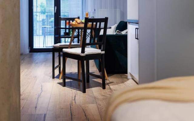 Malila Apartments Limanowskiego 37