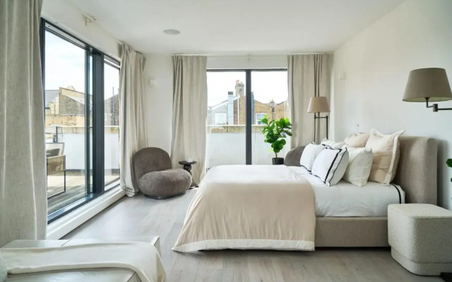 Luxury West London living in Loftus Road London