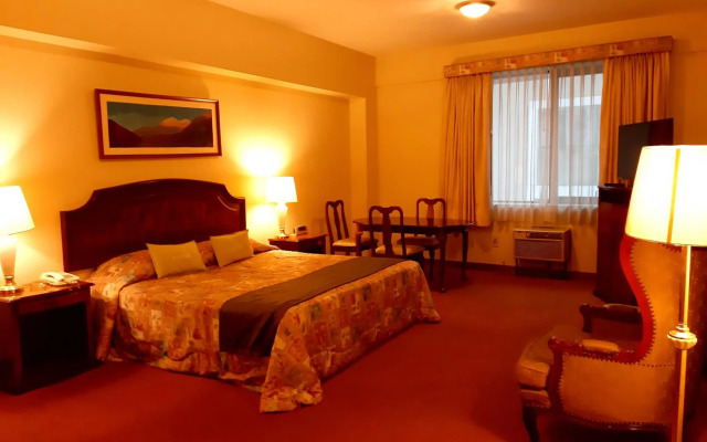 Hotel Maury