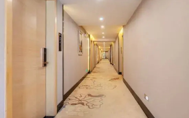 维福顿酒店(广州白云大源中路店)