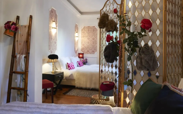 Lucky's Guest House