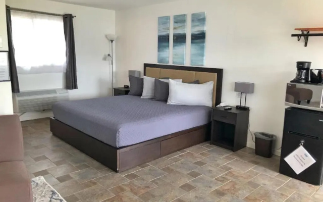 Waterway Inn