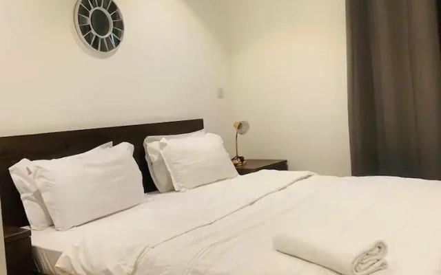 AmberCity Apartment at Embassy