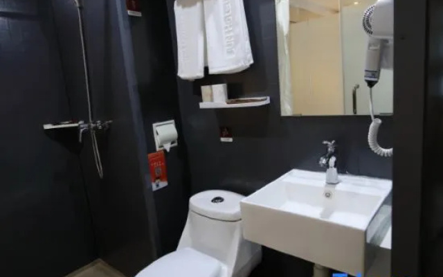 Junyi Hotel (Shanghai Packaging City)