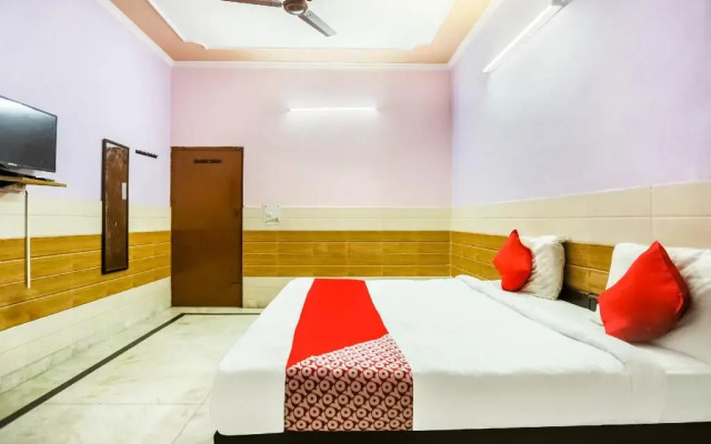Aarav Guest House by OYO Rooms