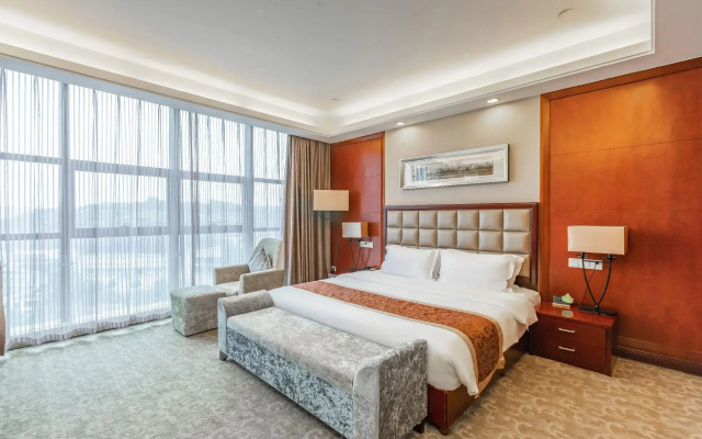 Guomao Hotel