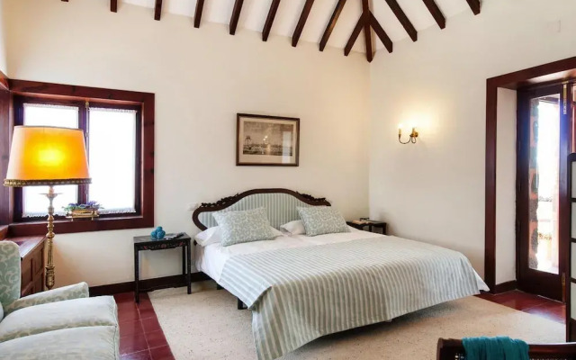 Villa Mansion Bandama With Pool in Santa Brigida