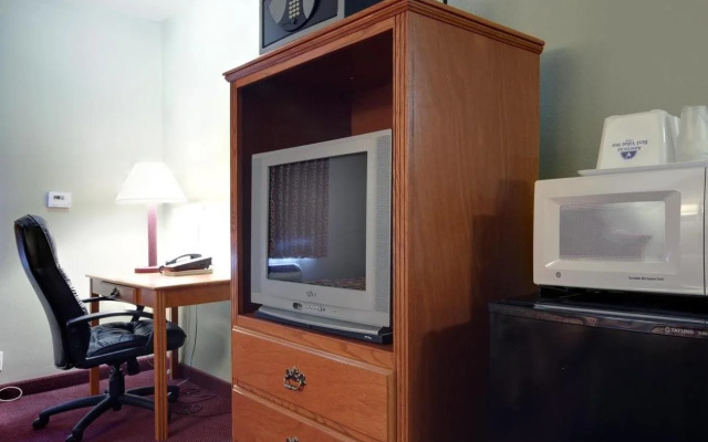 Americas Best Value Inn and Suites