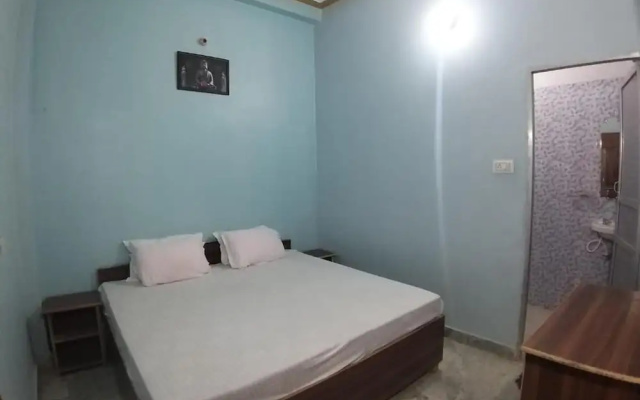 Goroomgo Mahamaya Guest House Varanasi