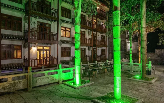 The Family Hotel In Yangshuo County