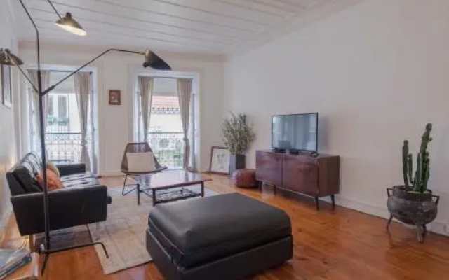 Lovelystay - Chiado 2 Bedroom Charm!