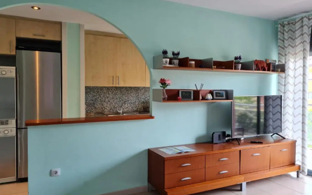 Fantastic 3 bedroom apartment, 300m to the sea