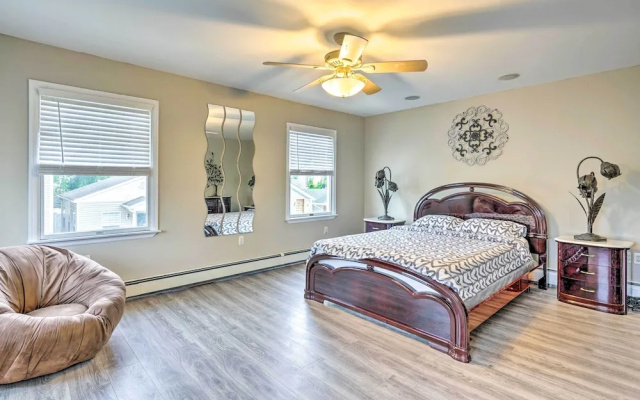 Family-friendly Keansburg Home: Walk to Beach!