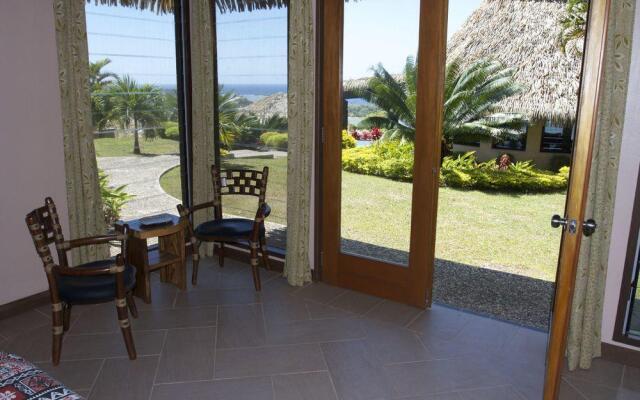Отель Lani Paradise Retreat Савусаву комната для гостей
