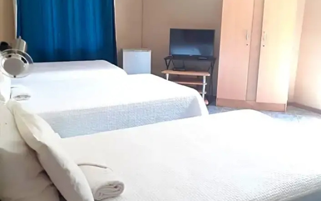 Virgaries B&B Palm Lodge