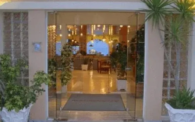 Christina Hotel