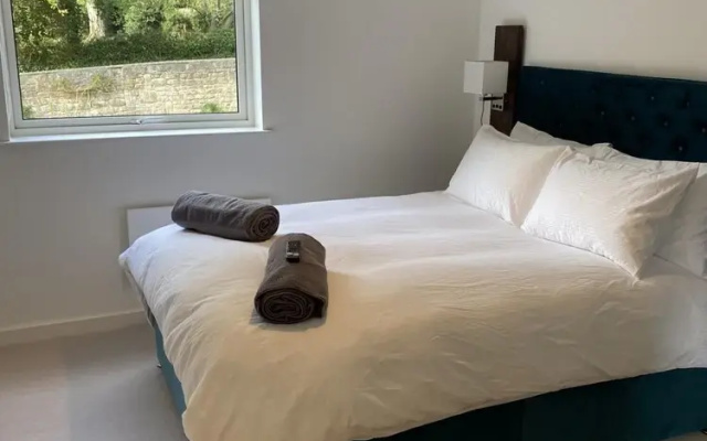 CH Apt 4 2bed in Bath