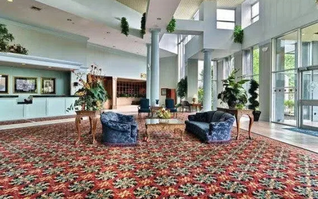 Rodeway Inn & Suites & Conference Center