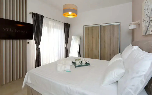 Villa in Starigrad With Heated Pool