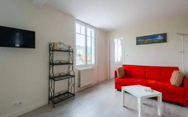 Great Apt near the beach
