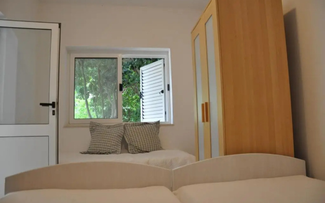 Beach House Mokalo