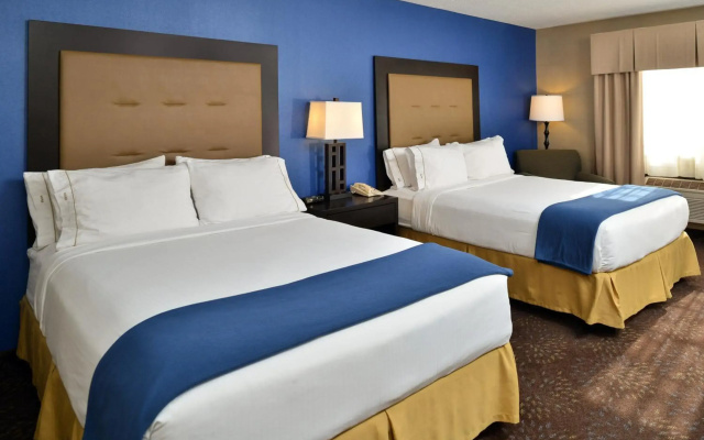 Holiday Inn Express Hotel & Suites Charlotte by IHG