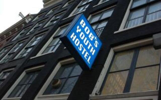 Отель Bob's Youth Hostel Нидерланды, Амстердам - отзывы, цены и фото номеров - забронировать отель Bob's Youth Hostel онлайн вид на фасад