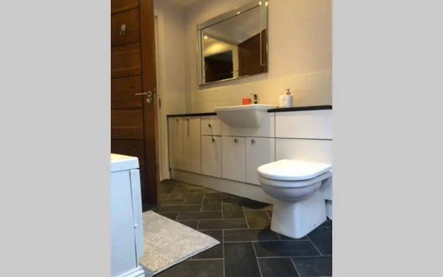 Private Coach House in Gated Residence