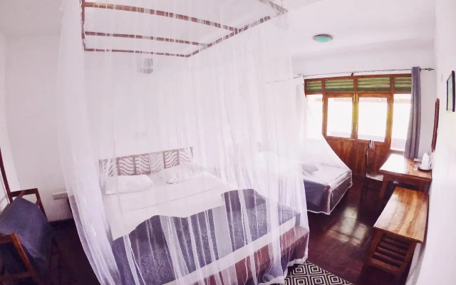 Lakshmis Hotel