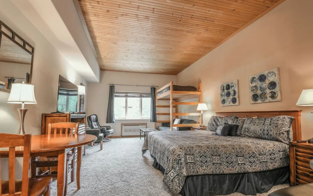 Gateway Lodge 5002 by SummitCove Vacation Lodging