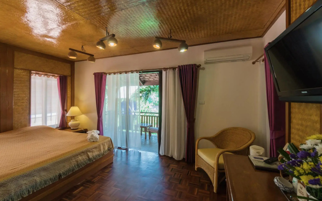 Coral Hotel