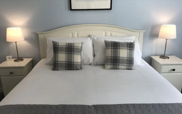 2 Chessels Court, Flat 3