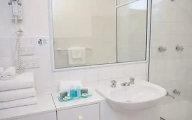 The Belmore All Suite Hotel