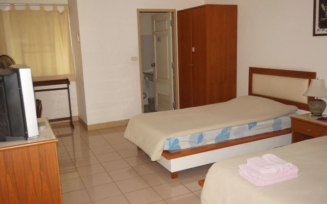 Tonwa Resort Hotel