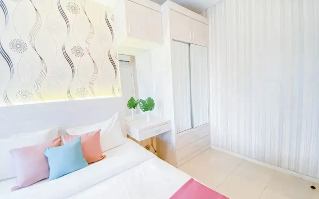 Spacious 2Br At Apartment Parahyangan Residence