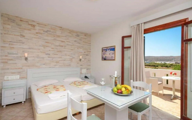 Plaka Hotel I