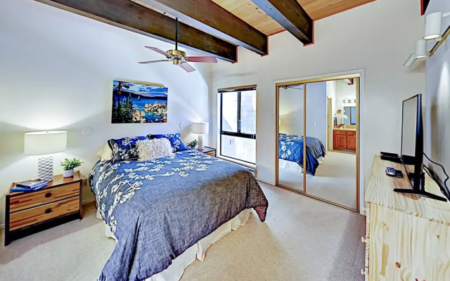 Sunny Unit 13 - 3 Br Condo