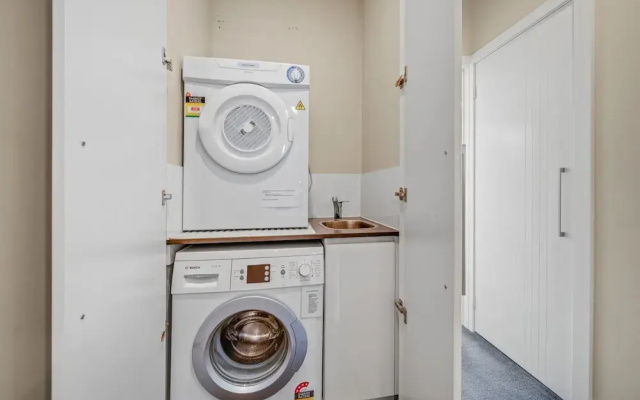 Tranquil Apartment in Green, Well Connected Suburb