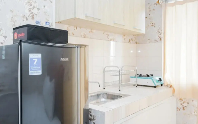 Homey Studio Apartment At Green Palm Residence