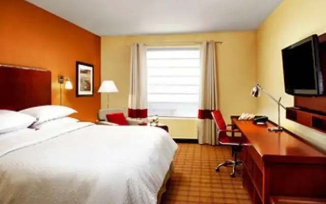 Wyndham Richmond Airport Hotel