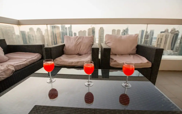 Dream apartment with skyline sea view