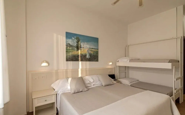 Hotel Trevi