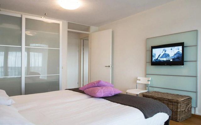 Luxury Apartment in Scheveningen Harbor