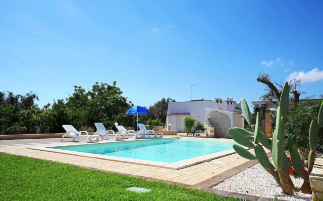 Villa Lino With Pool by Wonderful Italy