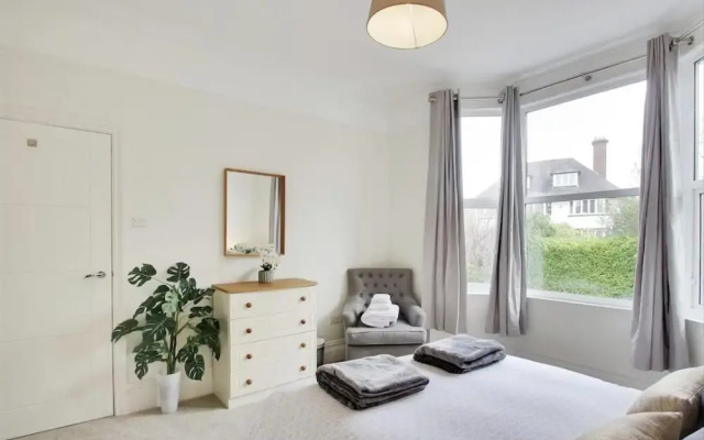 Stunning 2-bed Apartment in Tunbridge Wells