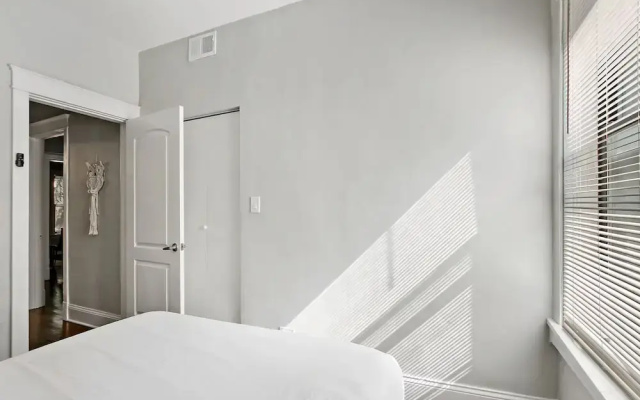 Stylish 2BR Apt - Sunnyside 05-2F