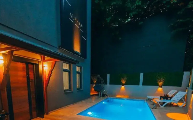 Alphan House