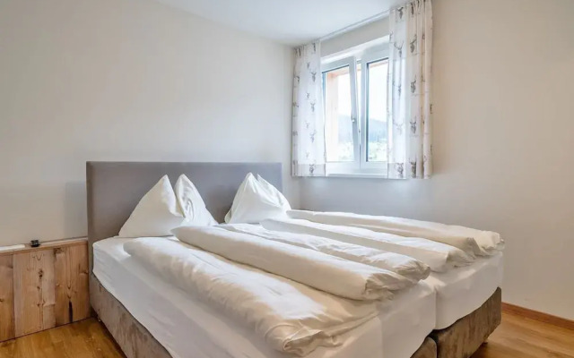 Charming Apartment in Gosau With Shared Sauna