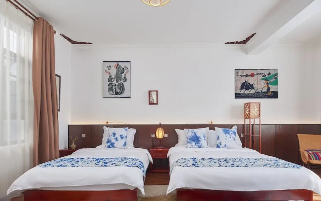 Floral Hotel Dali Yixin Yard